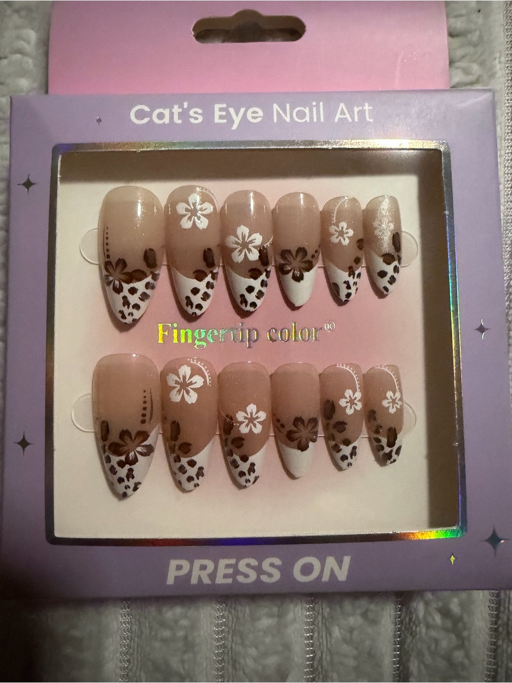 Fingertip Color Cat's Eye Press-On Nail Set - Beige Floral